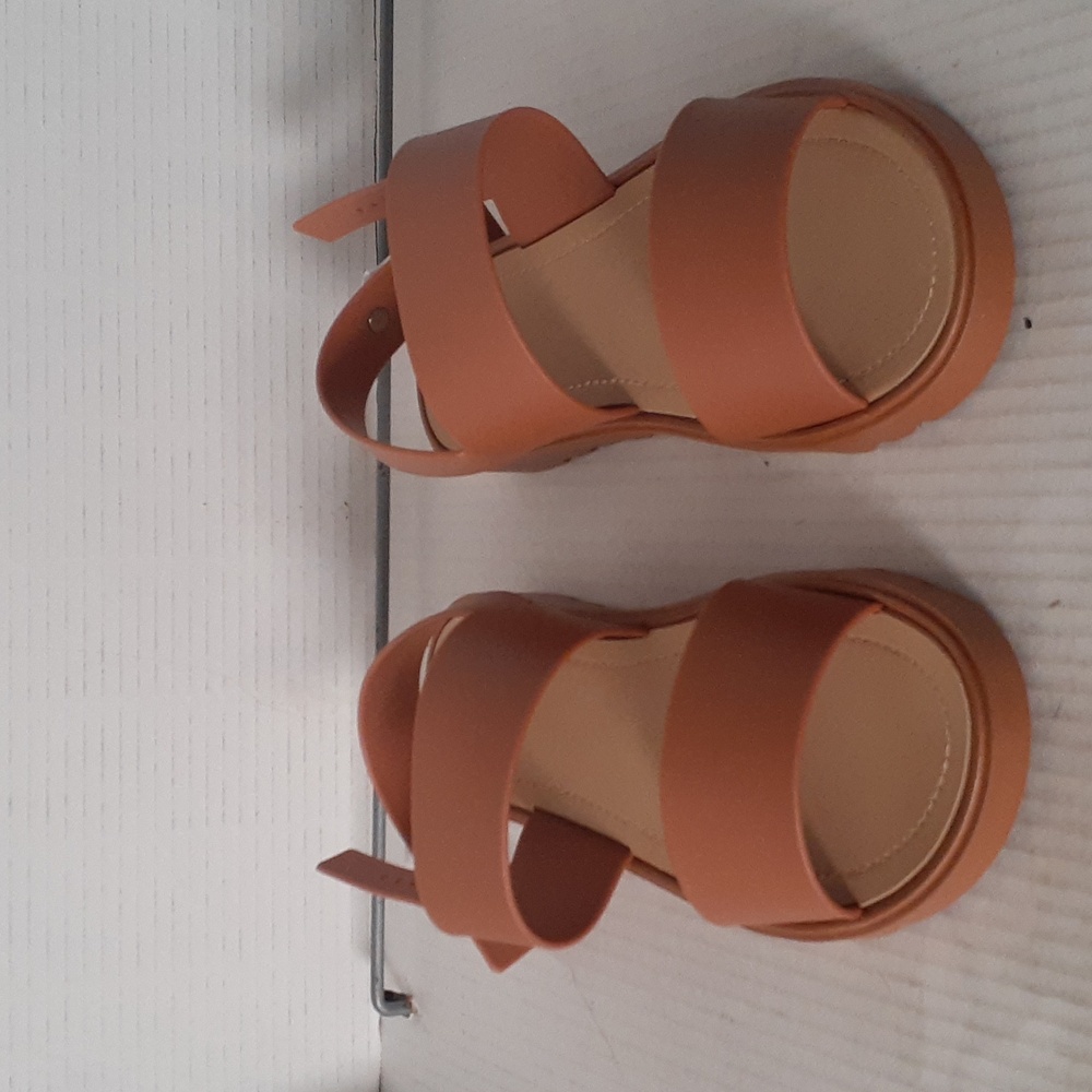 Kalli Collection  women's sandal